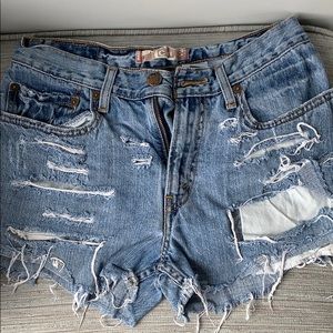 Vintage Levi’s shorts